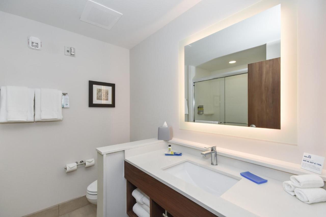 Holiday Inn Express & Suites Charlotte - Ballantyne By Ihg Exteriér fotografie