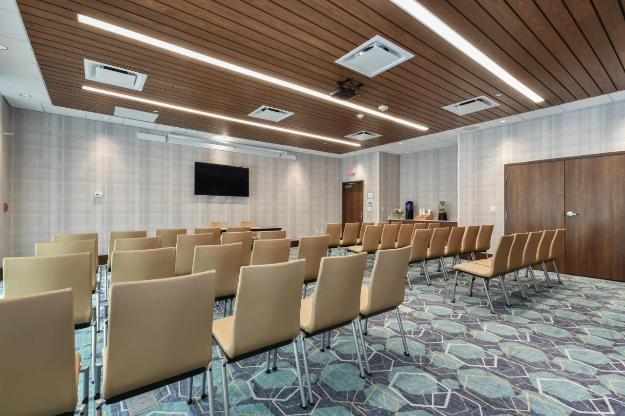 Holiday Inn Express & Suites Charlotte - Ballantyne By Ihg Exteriér fotografie